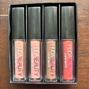 HUDA BEAUTY Liquid Matte Lipstick Quartet - Nude, Pink, Taupe, Red